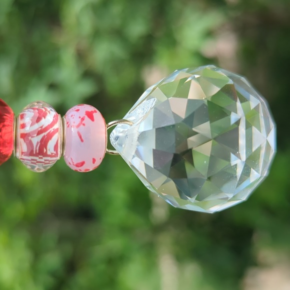 🆕️ Handcrafted Artisan Dragonfly Suncatcher with Red and White Glass Beads - Picture 9 of 15